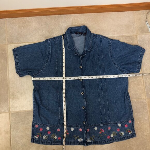 Vintage Denim Button-Up Shirt Embroidered Floral Hem Short Sleeves Size 22W  3X - Picture 7 of 11